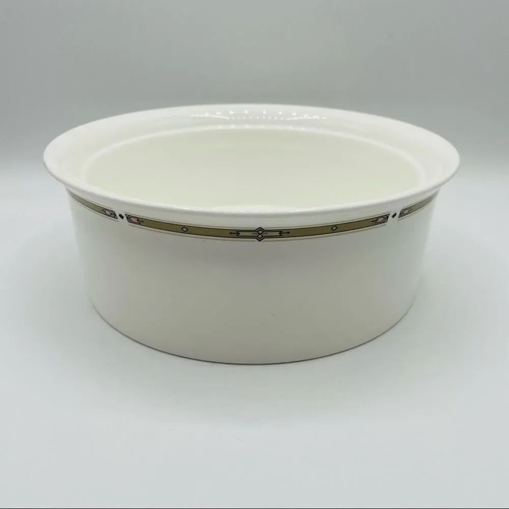 Vintage Wedgwood Metallised Bone China Casserole Dish
